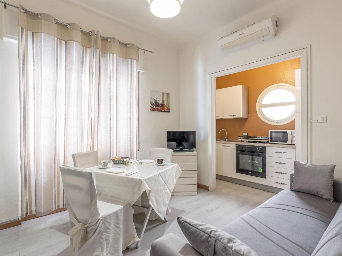 Apartment Il Gabbiano By Interhome อาลัสซิโอ ภายนอก รูปภาพ
